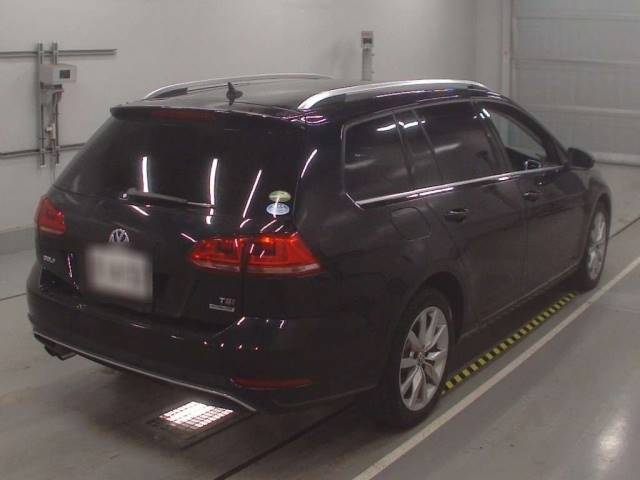 10057 VOLKSWAGEN GOLF VARIANT AUCHP 2014 г. (CAA Tokyo)